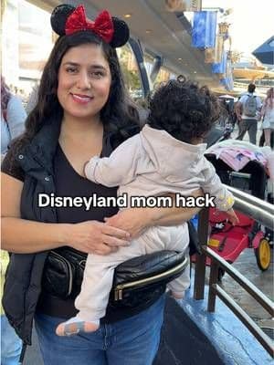 Mom-approved @tushbaby Disneyland essential #tiktokshop #momtok #disneywithtoddler #disneywithbaby #toddlertravel #momhack