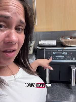 Men… if your partner’s got a Ninja air fryer on their Christmas wish list, this is your hint! 😂🎄🎁 I’m showing you mine, and I’ve added it here so you can check the current deal 👀 What price is coming up for you? Have a look and let me know in the comments! #NinjaAirFryer #AirFryer #ChristmasGiftIdeas #TikTokShopFinds #christmasshopping