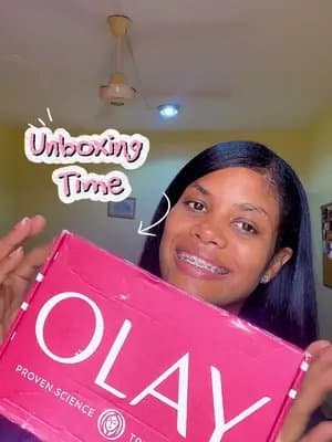 ¡Unboxing time! Acompáñame a descubrir lo que tiene esta cajita que me regaló @Olay Skin Care 💕 Estoy emocionada por contarles qué tal me va ✨ #gifted #onlyolay #OlayUGC @chimeable