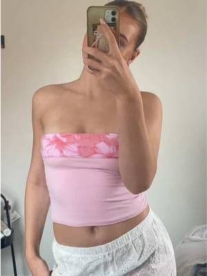 The viral 4 way @hollister top πΈ House members get the top for Β£8 (Technically Β£2 per top then π) #viral #hollister #ad #hollisterpartner #4waytop
