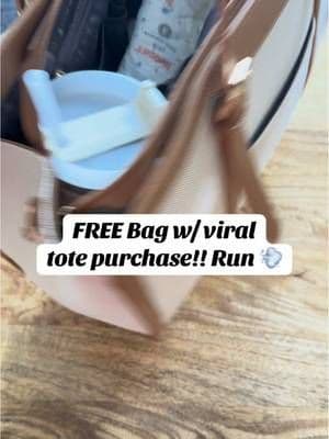 This bag is a bottomless pit… in the best way. SO MANY POCKETS & fits 2 40oz tumblers… say no more. #tiktokshopfinds #tiktokshopbacktoschool #handbag #totebag #mombag #lovevook