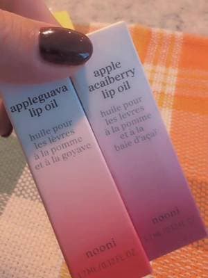 Okayyy Nooni, this little apple lip trio is TOO cute. ๐โจ Two tinted lip oils + a ceramide lip mask for the ultimate glossy lip moment. Which one are you trying first? ๐ @NOONI #lipoil #nooni #lipmask #fyp #tiktokshopcreatorpicks