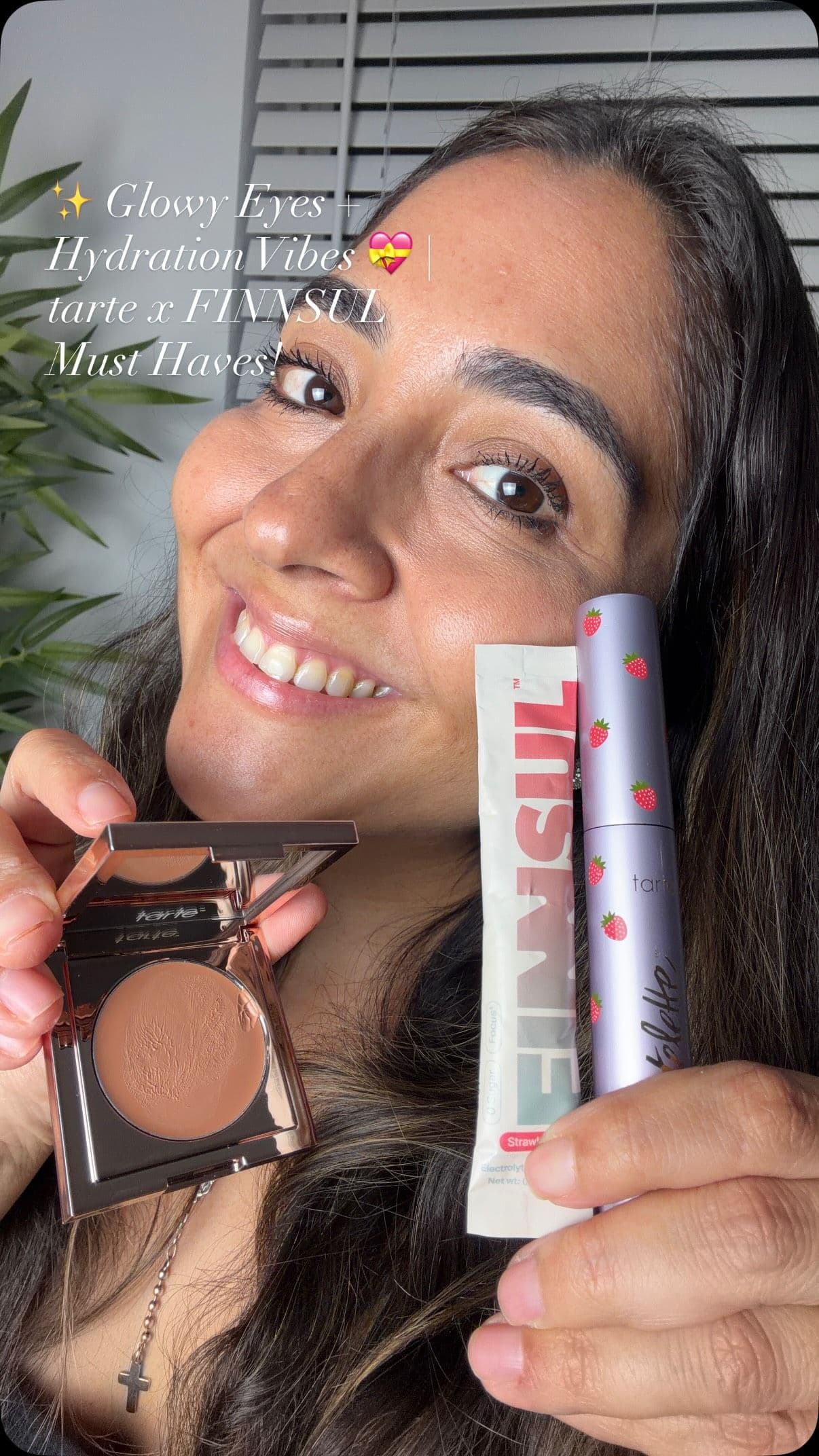 💖 Bright eyes, fluttery lashes, and hydration goals all in one bundle! The tarte x FINNSUL Flutter & Focus Set + CC Und
