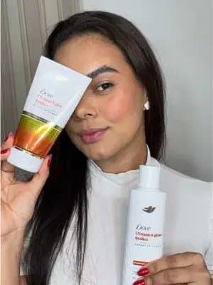 Você está cansado de cabelos secos, opacos e danificados pelo sol? 🌞 😢 Te apresento essa linha completa de @Dove Brasil✨ desenvolvido para reverter os danos causados pelos raios UV, protegendo os cabelos contro efeitos do sol por até 70horas! Sua fórmula combina ação antioxidante e tecnologia uv ferúlico, proporcionando fios mais brilhantes, fortalecidos e saudáveis! 🥰💕 Eai você já usou? #publi #dove #novodovecabelos #ugccontentcreator #publicidad