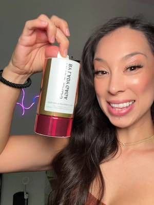 Stop scrolling! This is where makeup meets skincare. Get the viral glass-like lips with the power of peptides and Vegan Collagen. Choose your fighter: • Glaze: 4-in-1 Plumper, Gloss, Balm, & Oil with ZERO burn. • Oil: Lightweight, Non-Sticky Shine with a sheer, pH-Powered #tiktokshopcreatorpicks #hauslabslipglaze #tiktokshopblackfriday #tiktokshopcybermonday #hauslabs