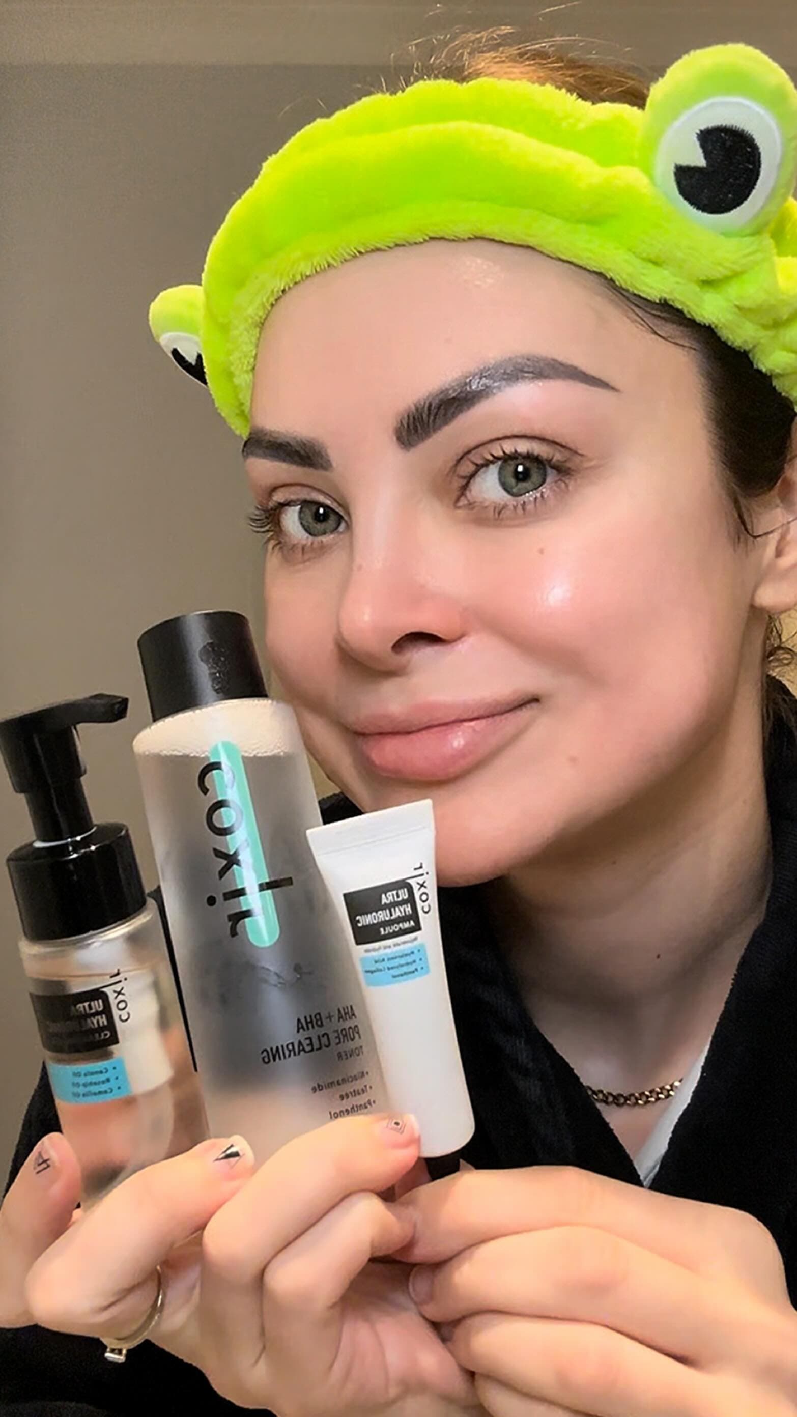 ✨ Morning glow activated!
I used the Coxir mini-size routine and my skin is visibly clearer, smoother, and glowing — no