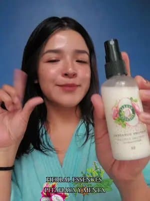Me enamore de este nuevo lanzamiento 😍❤️ realmente me encanta como me deja mi cabello limpio e hidratado pero en especial me encantó el perfume capilar porque es un perfume duradero ❤️😍 #HerbalEssencesMexico #Publicidad #VibrasFrescura #HerbalMexFM @For_Me @Herbal Essences México