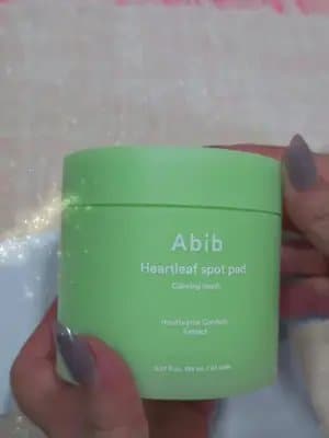 Abib heartleaf spot pad with calming effect, for brighning skin and fading dark spots.Available at yesstyle use discount code HAMZAYAN1711@Abib Cosmetics @YesStyle @YesStyleInfluencers #abibglobal #yesstyle