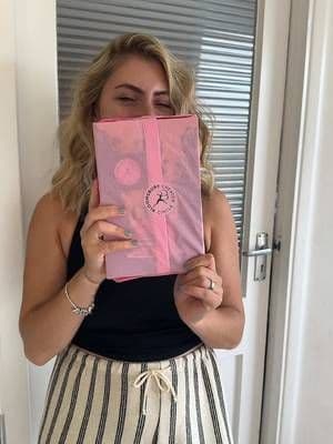 #AD my first every bloomsbury creator circle book and I’m over the moon 😳 who even am I ? I can’t wait to read it ! #bloomsburybooks @Bloomsbury Books #proofreading