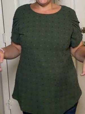 Show off your curves in a top that hugs them right #blouse #plussizeclothing #workclothes #tiktokshopsummersale #fallclothes @BloomChic