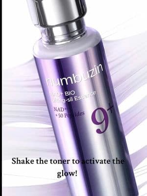 First-Step Peptide Toner: if you’re not starting with a peptide toner! Nothing's actually been absorbing into your skin!! #creatorsearchinsights #ugc #koreanskincare #kbeauty #skintok @numbuzin #numbuzin #numbuzin9toner #peptide #kbeauty #tiktokshopbacktoschool #backtoschool 1 ✅ NAD :Boosts skin renewal & strengthens skin barrier ✅ PDRN :Deeply hydrates for a radiant glow from within ✅ Peptides :Improve skin elasticity ✅ Violet aurora-like, shimmery texture: formulated with Vitamin B12 and Ceramide pearls that both nourish the skin and create the radiant shimmer. #tts #tiltokshop.