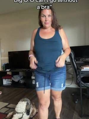 Go Braless with this tank top with a built in bra #tanktop #plussizeclothing #plussizetanktop #tiktokmademebuyit #tiktopshopfinds @BloomChic