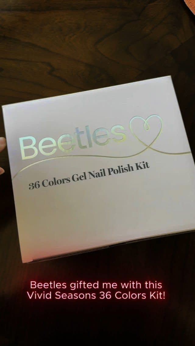 Thank you Beetles for this beautiful vivid seasons 36 colors kit! 🥰 Go get yours and use my discount code “CLANISHA10”