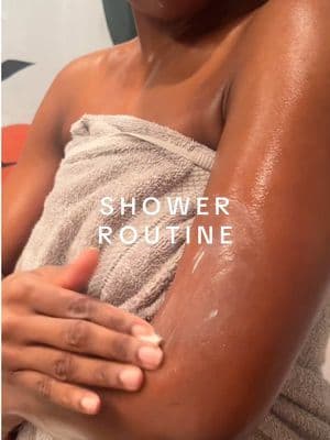 #GiftedbySDJ #CTxDeliciaDrench @Sol de Janeiro if you love warm floral scents with a touch of vanilla MMM this Delícia Drench is for you 🫦 it’s so yummy and seductive ugh LOVE 💜 #showerroutine #layering #bodycare