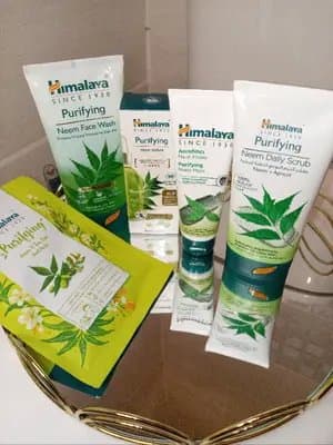 Had to bring my friends along for this one ☘️ we're glowing with Himalaya and If you also want the glow Click the link in my bio to try the Himalaya neem range now and get 25% off! Discount available until 30 April 2026 #neemlogic #HimalayaSA #NatureMeetsScience #gifted @Himalaya Wellness South Africa @Beauty Bulletin