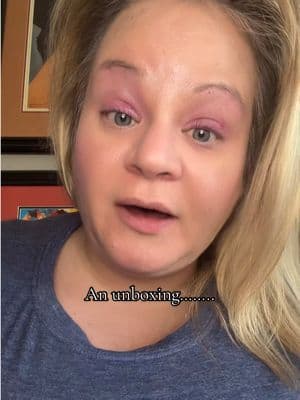 An unboxing from Maybelline……. #giftedbymaybelline @Maybelline NY #prunboxing #mascara #copperbrown #maybellinepartner