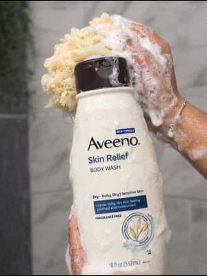#AD Winter shower routines feel extra necessary this time of year ❄️ Between cold weather and busy holiday days, my skin gets so dry, so I’ve been reaching for Aveeno to help keep my skin feeling soft and moisturized all winter long. Save $4 on @Aveeno Body Wash at @Costco Wholesale from 12/29–2/1 — perfect for stocking up during the holiday season and keeping the whole family taken care of. #ad #aveenopartner #gifted #aveeno