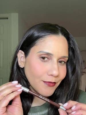#urbandecaypartner Thank you!! #giftedbyurbandecay Color: Hidden Truth #Lorealistar #UrbanDecayPartner #LipLinerUD @urban decay