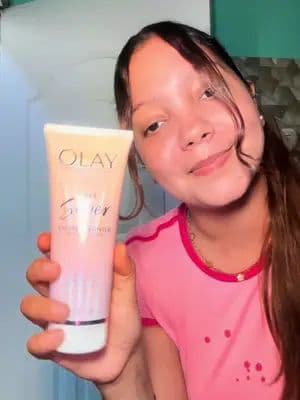 Este cleanser de @Olay Skin Care sin duda es una bomba de beneficios para la piel 😍✨ #giftedbyolay #skincare #beauty #belleza #creatorsearchinsights