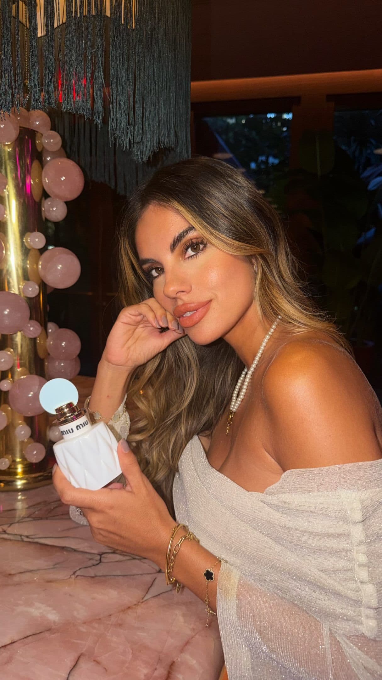 The tropical scent for summer 🥥🥭 @miumiu
#miumiu #fleurdelait #GiftedbyMiuMiuBeauty