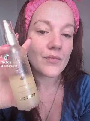 My Secret To Glowing Skin All Day ✨
The first thing in my morning skincare routine 💧 Italian white truffle infused spray serum that gives the most radiant finish. The best part? That glow shines right through your makeup all day long! Tap the orange basket below to grab yours while it’s on offer 🛒✨
#dalba #firstsprayserum #whitetruffle #koreanskincare #skincaretips #glowyskin #makeupprep #tiktokshopfinds #SkincareRoutine #1 #flashsale #mostloved #1010 #kbeauty #👑queen_wolfyy🐺✨momentum✨