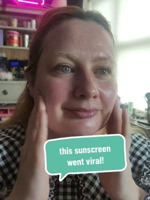 Trying out the viral Korean sunscreen from @isntree! In this video I'm trying out the Isntree Green Tea Fresh Toner & Hyaluronic Acid Watery Sun Gel. Over 1 million tubes of this sunscreen have been sold! There are 8 types of hyaluronic acid in this sunblock, it doesn't feel greasy or sticky and is really lightweight and absorbed well into the skin without a white cast being left. It leaves the skin looking glassy and glowing. (If the glow is too much you can dust some translucent powder on top to mattify it a bit) Green Tea Toner can be used 3 ways:
1. Use as daily toner
2. Apply a generous amount on cotton pads and leave on for a skin soothing mask
3. Transfer to a bottle with a spray nozzle for a green tea mineral spray use code BGOOD2U to save extra % at checkout! #ISNTREE #ISNTREEGL #hyaluronicacidwaterysungel #isntreesunscreen #isntreewaterysungel