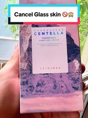This is the all time best gel water based moisturizer I’ve found! Milia has no chance. Goodbye gewy glass skin lol hello normal skin 😮 🙌 @SKIN1004 US #tiktokshopcreatorpicks #glassskin #skin1004partner #koreanskincare #acneprone