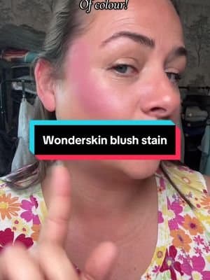 Glowy, long lasting, blurring! @Wonderskin 💋 #wonderyou #wonderskin #tiktokshopaffiliate #dealdrops #wonderskinmakeup