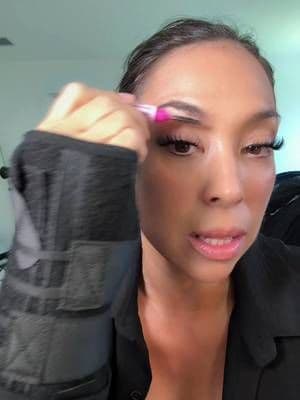 @NYX Professional Makeup nailed this powder, brow pen!! literally the coolest eyebrow pen I’ve ever used and you don’t have to be an artist to get your brows to look awesome! #nyxcosmetics #fluffandsnatchbrowpen #tiktokshopmothersday #tiktokshopstockup #tiktokshopcreatorpicks