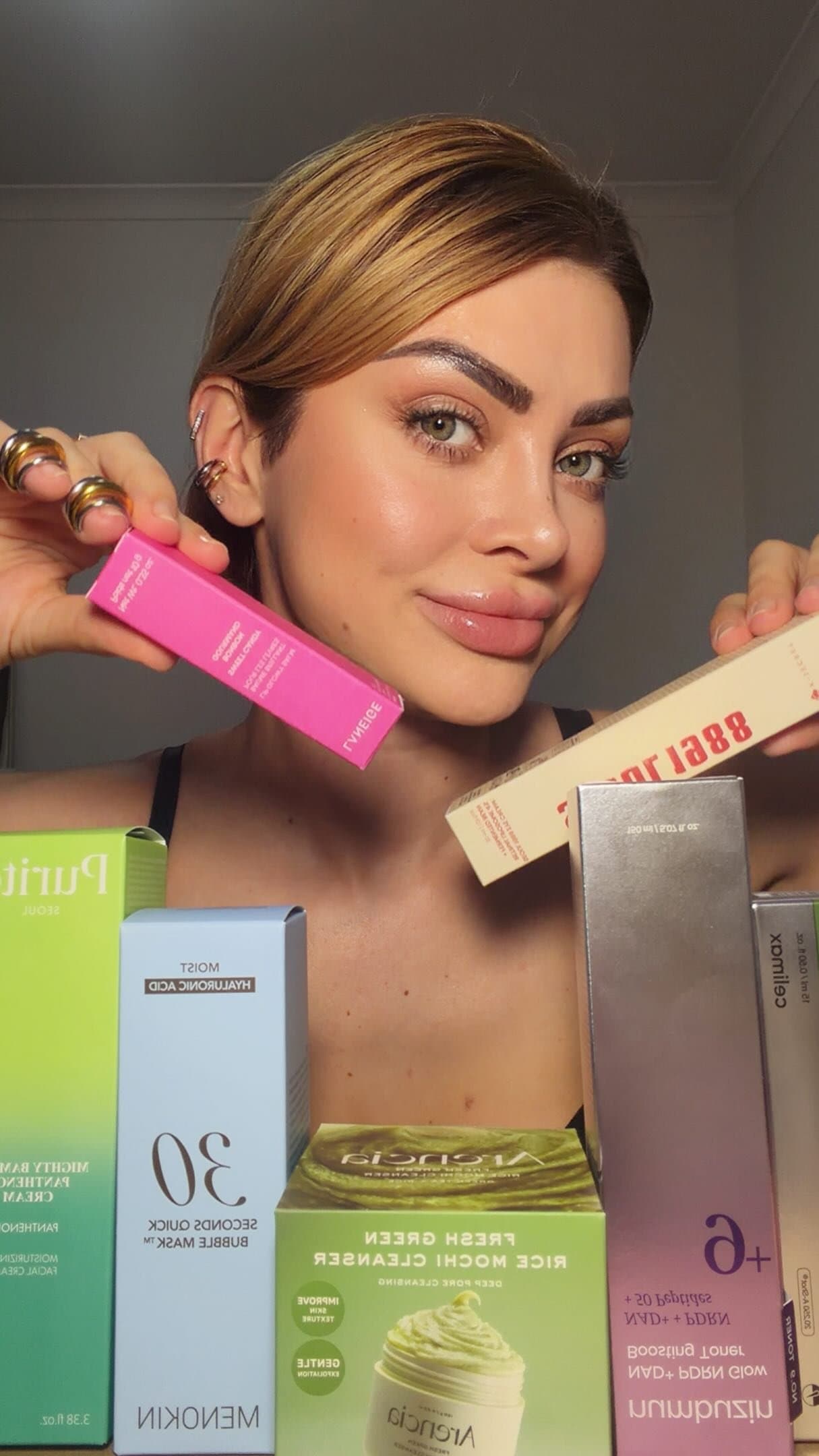 โจ YESSTYLE CLICK FRENZY IS HERE! โจ
Iโve been testing these K-beauty gems and Iโm honestly obsessed with how healthy, hy