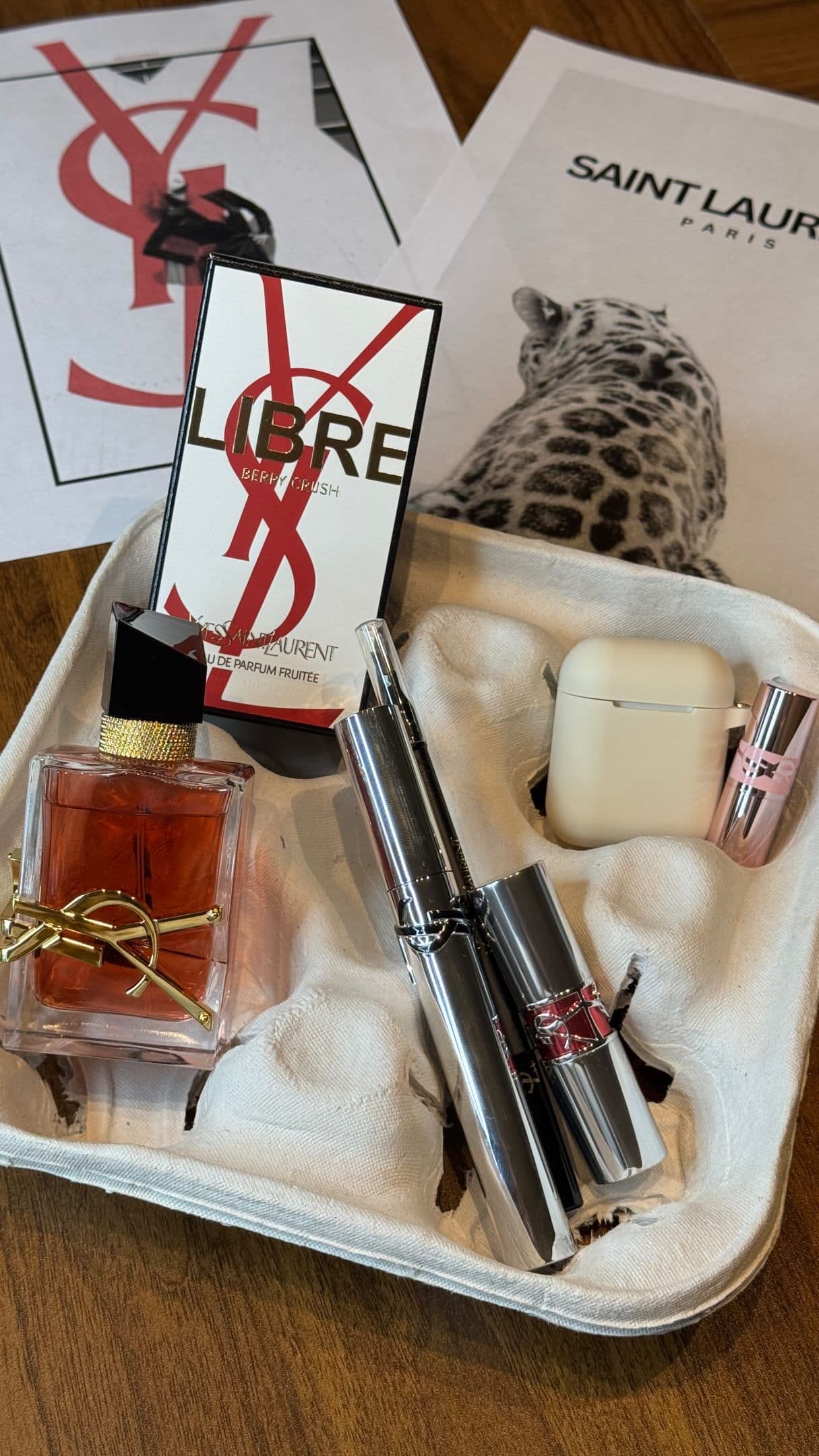 Soñaba con estos productos 🥹✨ ahora me estoy arreglando con YSL. Los amo 🤍
@yslbeauty | @YSLBeautyOfficial
#GiftedByY