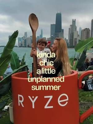 #ad 📍North Avenue Beach doing the most this weekend — jets in the sky, wind in your hair, and somehow… a FREE latte in your hand ☕️ @ryzeontheroad @ryzesuperfoods ☀️They’re setting up at Chess Pavilion with drinks you don’t have to think twice about + merch you’ll probably end up keeping 😎 📍 North Avenue Beach 🗓 Aug 14–16 ⏰ 10:30 AM – 3 PM If you’re already going for the show, this is your stay a little longer 🤞moment #thingstodoinchicago #airandwatershow #chicagopopup #ryzepartner@ryzesuperfoods