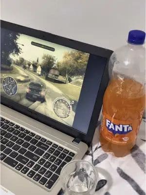Coming home from work and knowing that I need to clean my room and wash my laundry but with just a sip of Fanta I put a stop on that and I get to do what I wanta and that is playing my favourite video games 😃🧡🍊 Let me know what’s your favourite thing to do with a Fanta 🤩🧡 #WantaFanta #Ad @Fanta