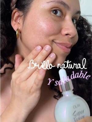 ¡Por fin probé el nuevo Olay Super Serum y tenía que contarles mis primeras impresiones! ✨ Lo que más me encanta de su f