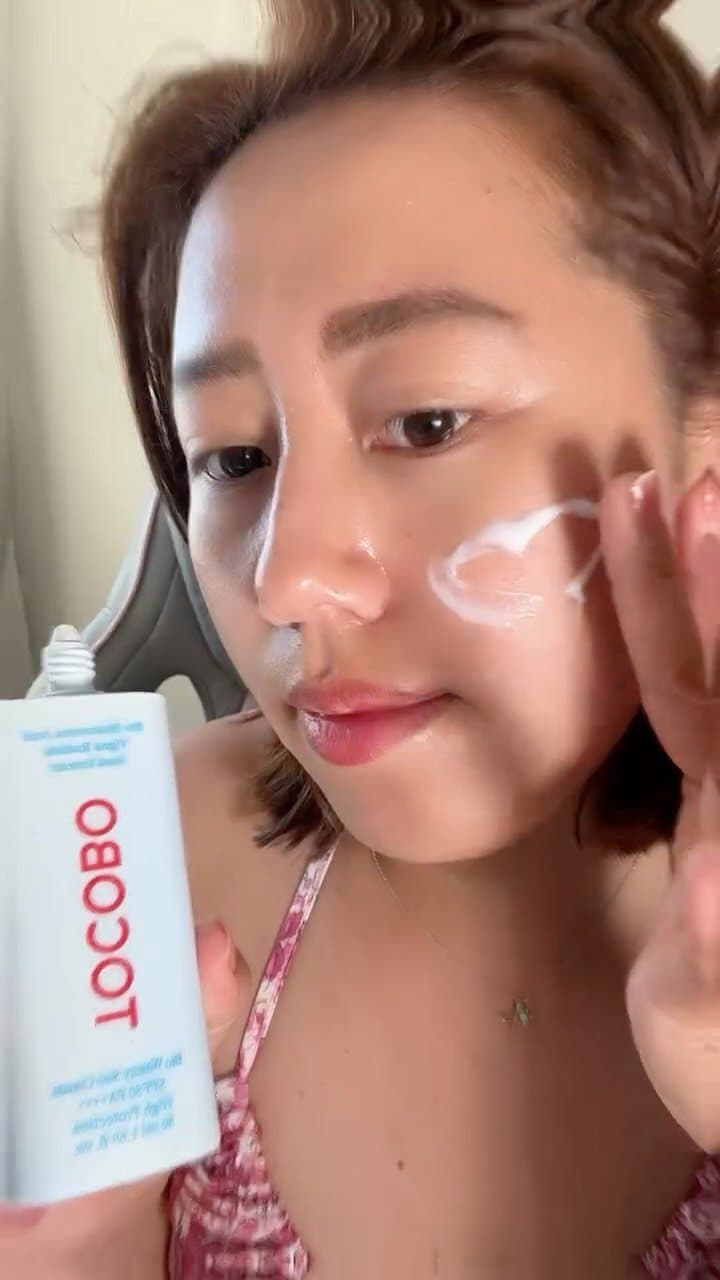 Sun protection has never been easier. ☀️✨
I’ve been using the TOCOBO Bio Watery Sun Cream SPF50+ PA++++ for lightweight