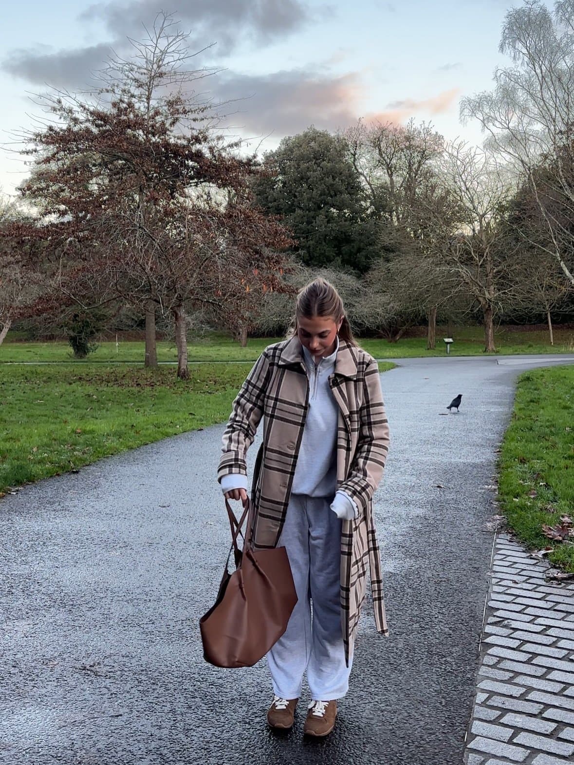 Comfy strolls π»
Coat + joggers @newlook
#ootd #comfystyle #newlookpartner #ad