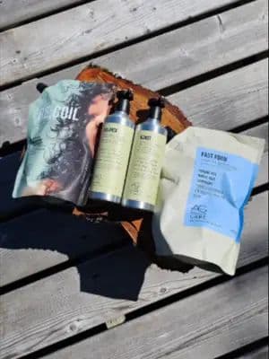 AG Care is all I need. I am so excited to be part of the AG Care Best-Sellers, Best Hair Gifted Campaign! Thank you so much AG Care for this amazing opportunity to highlight your best sellers! I have been a longtime user and supporter of AG Care, so I am stoked to highlight a few of my favs! The four products that I was gifted are: ➔ BALANCE - Apple Cider Vinegar Sulfate-free Shampoo ➔ BOOST - Apple Cider Vinegar Sulfate-free Conditioner ➔ Fast Food Leave-on Conditioner ➔ Re:Coil Curl Activator One of the many things I love about AG Care is that they care about the environment! I chose their refill packs because I already owned the original bottles, so I enjoy filling them up and saving the production of unnecessary plastic! The Apple Cider Vinegar Shampoo and Conditioner come in a stainless steel bottle, which is perfect for refills! Funny story... when I first heard about the Apple Cider Vinegar Shampoo and Conditioner, my first thought was that my hair was going to smell like vinegar and there was no way I was going to try it. I noticed that it was sulfate-free, so that piqued my interest. Now, it is one of my favourite shampoo and conditioner combos. It smells amazing!!! Unlike a lot of sulfate-free shampoo and conditioners, this duo actually cleans your hair and conditions it without leaving it feeling greasy or unwashed. I absolutely love them both! Fast Food Leave-on Conditioner gives my hair the extra hydration it needs, keeping it lightweight and managing my frizz. It is a great prep to any style! While Re:Coil Curl Activator is my savings grace for my frustrating wavy/sometimes curly hair! Not only does it seal in moisture, but it also aids in definition and truly activates my curl! Bye-bye frizzy mess! My opinion: you can not go wrong with any AG Care product, especially their best sellers! 🤍 *Gifted by @agcare1989 #StyledWithAGCare #AGCareBestSellers #GiftedByAGCare #agcarepartner #agcare #haircare #haircareroutine