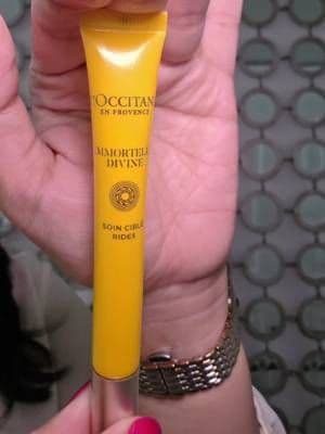 The @LOCCITANE Immortelle Divine wrinkle treatment has a really nice moisturizing feel and leaves my skin feeling soft and hydrated. It also has a beautiful, subtle scent that makes using it feel like a little skincare treat. As for wrinkles, I think it is important to keep expectations realistic. It helps hydrate the skin, which can make fine lines look softer and less noticeable, but it doesn’t make wrinkles completely disappear. For deeper or more permanent wrinkles, skincare alone isn’t going to give you surgical level results ,you would need professional cosmetic treatments for that. Overall, I like it as a hydrating and moisturizing anti aging cream, but I would not call it a miracle wrinkle remover. - Product gifted by L'Occitane USA. #immortelletargetedwrinklecare #immortelledivine