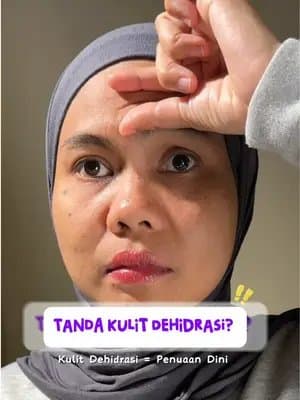 kulit dehidrasi : bikin keliatan jadi lebih tua 😔 💜Essence @Numbuzin Indonesia Numbuzin No.9 + NAD + BIO Lifting-Sil Essence 💜 kuncian buat kulit terhidrasi, mengandung 50 peptides yg bantu produksi kolagen, perbaikin skinbarrier bikin kulit jadi lembab, plumpy dan lebih sehat 💓 🛍️ available on : YesStyle ( use code ACIDIC8788) StyleKorean ( use code ACIDSKIN8788) Shopee #numbuzin #numbuzinindonesia #50peptide #slowaging #kulitdehidrasi