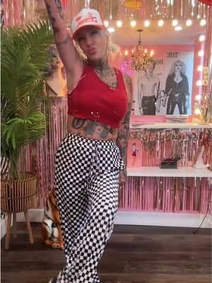 Checkered pants that are quality super soft not see through linked at @Tabatha ✨Wink Ink Studio✨ #tiktokmademebuyit #checkers #checkeredpants #90sthrowback