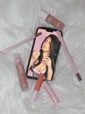 Grata π₯Ήππ @Kylie Cosmetics #kyliecosmetics #kyliejenner #pr #paccopr #makeup