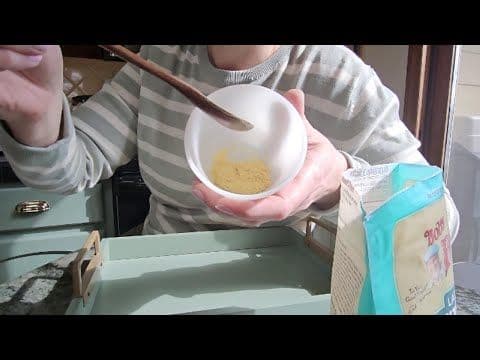 Bob's Red Mill Nutritional Yeast Review: Vegan Cheese Alternative