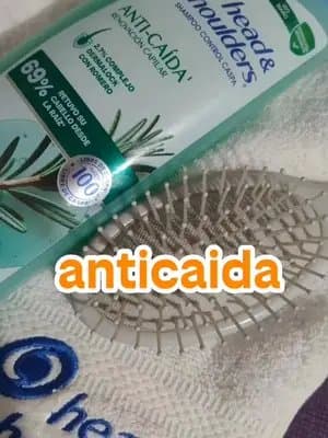 TRANSFORMACIÓN CAPILAR! 😱 - Head & Shoulders anticaída con 2.7% de Complejo DermaLock y Romero - Ayuda a retener el cabello desde la raíz - Cuida el cuero cabelludo y mantiene el cabello fuerte con el uso diario. -elimina la caspa visible BASADO EN ESTUDIO CLINICO DONDE EL 69% DE LOS PANELISTAS MANTUVIERON EL MISMO NUMERO DE CABELLOS EN 8 SEMANAS #shampoo(Nice to habe) #headandshouldersanticaidafm #headandshouldersromero #publicidad @For_Me @Head & Shoulders LA