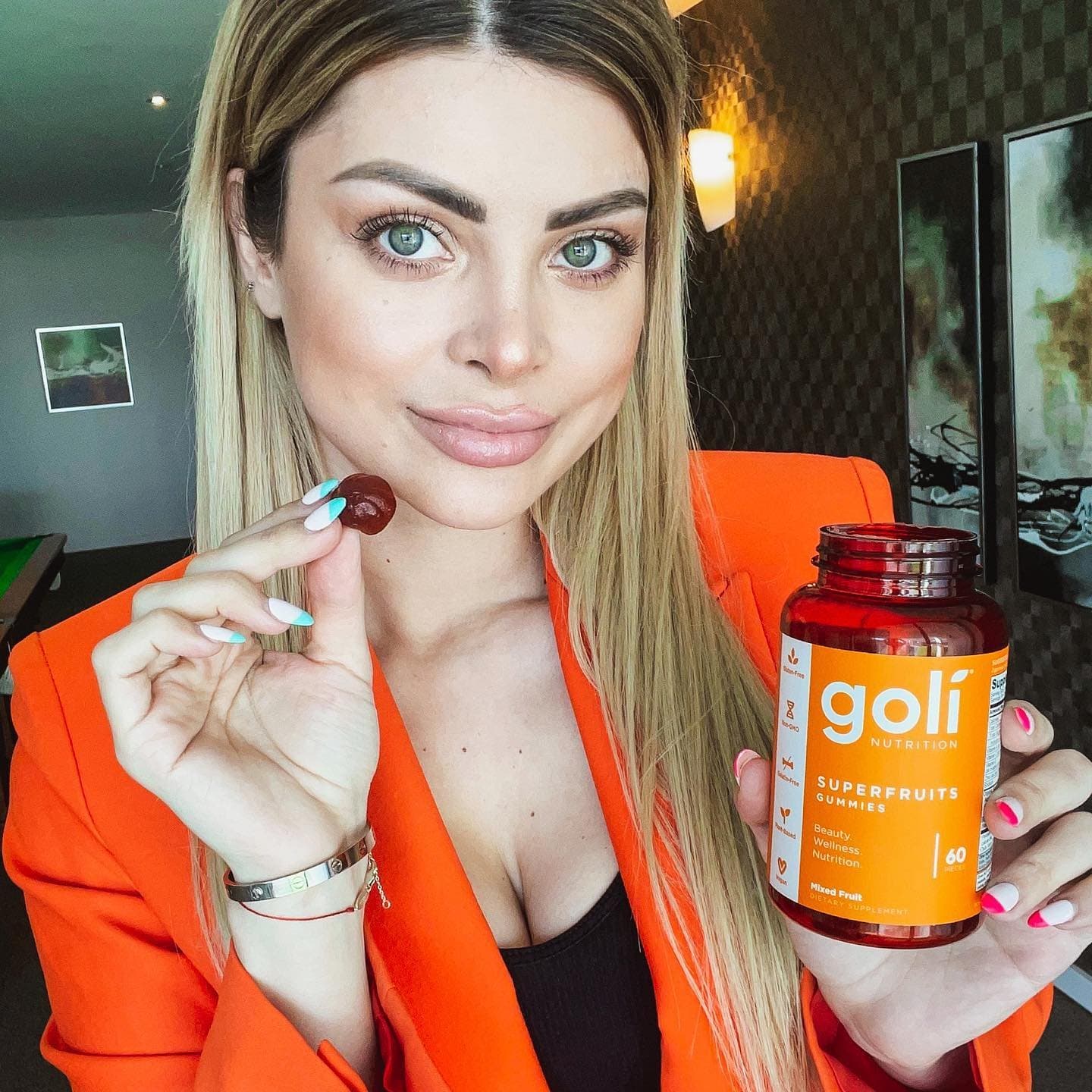 Orange mood 🧡
My favourite gummies with vitamins A, C, E, Zinc
✨gluten free / non-GMO / vegan 🌱
❤️ get -10% with