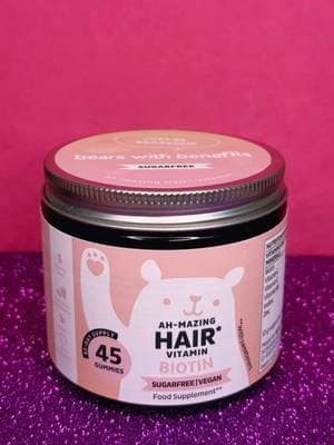 Ah-Mazing Hair Vitamin Gummies: le caramelle del momento. 🐻🩷 Sono gummies alla biotina pensate per supportare la salute dei capelli e rendere la tua routine beauty ancora più piacevole.🧖🏼♀️ 🍬Senza zucchero 🌱 Vegan 🍓 Facili e piacevoli da assumere Un barattolino pieno di dolcezza per prenderti cura di te, giorno dopo giorno.🩷 👆🏻Provale e rendi la tua routine ancora più speciale!🛒📦🩷 #ugc #haircareroutine #skincare #fyp #tiktokshop @Bears with Benefits