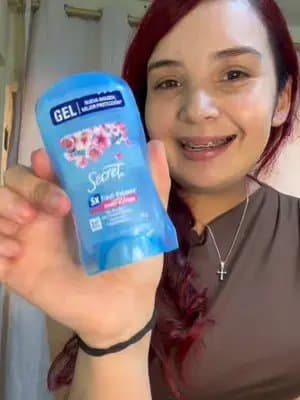 Cuantas red flags más tienes que aguantar? Prueba el nuevo gel de Secret que es súper ligero y no deja manchas #superatudexodorante #secretgelpe #publicidad #secretgelfm @For_Me @Secret Desodorantes