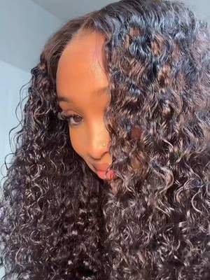 @Megalookhair @megalookwig has me feeling like a Puerto Rican princess 💓🧚🏽♀️🪄🫶🏽 shop the link in my bio #tiktokshopholidayhaul #megalookhair #megalookwigs #lacefrontwig #fyp