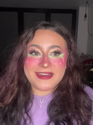£10 off the record palette by @PLOUISE is absolutely insane #beautycrush #wateractivateyrliner #creativemakeup #tiktokmademebuyit #makeup