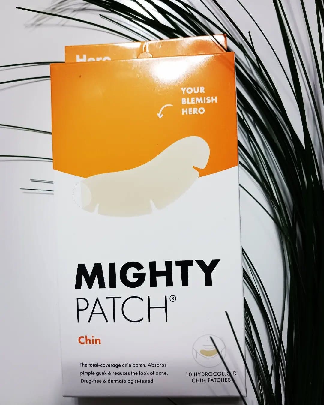 Now you can visibly flatten blemishes while you talk, eat, smile, or sleep with New Mighty Patch Chin from #HeroCosmetic
