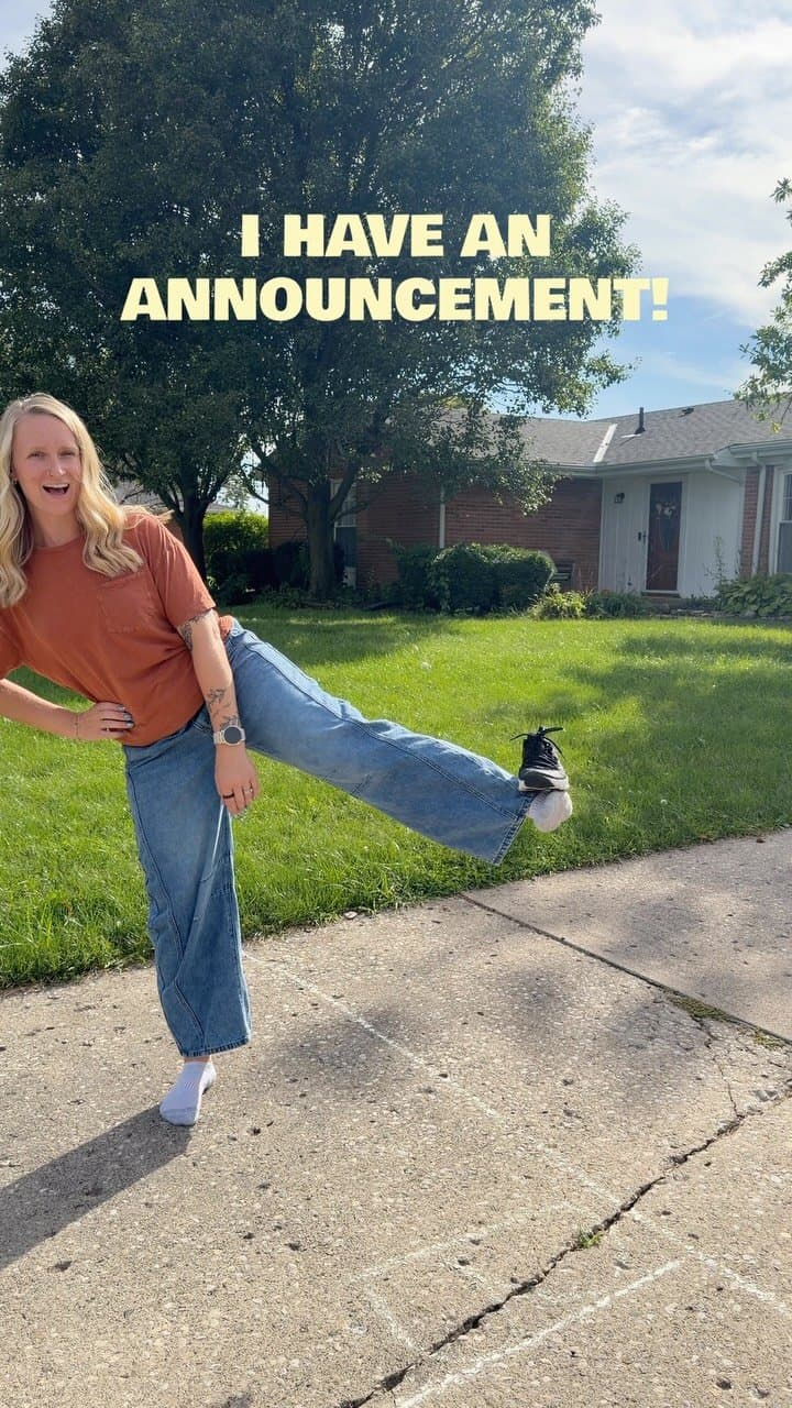 Well… I have an announcement 👀💗
I’m officially a @colorfulkoala athlete!! This feels like such a fun little full-circ